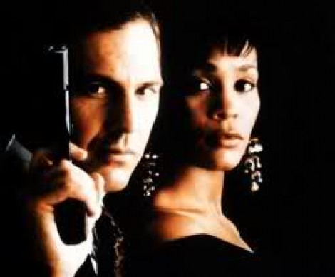 Kevin Costner ha sempre nutrito un vero sentimento per Whitney Houston protagonista, insieme a lui, del film Guardia del corpo, commuovente storia d&#39;amore ... - kevin-kostner-e-witney-houston-e1329496165420