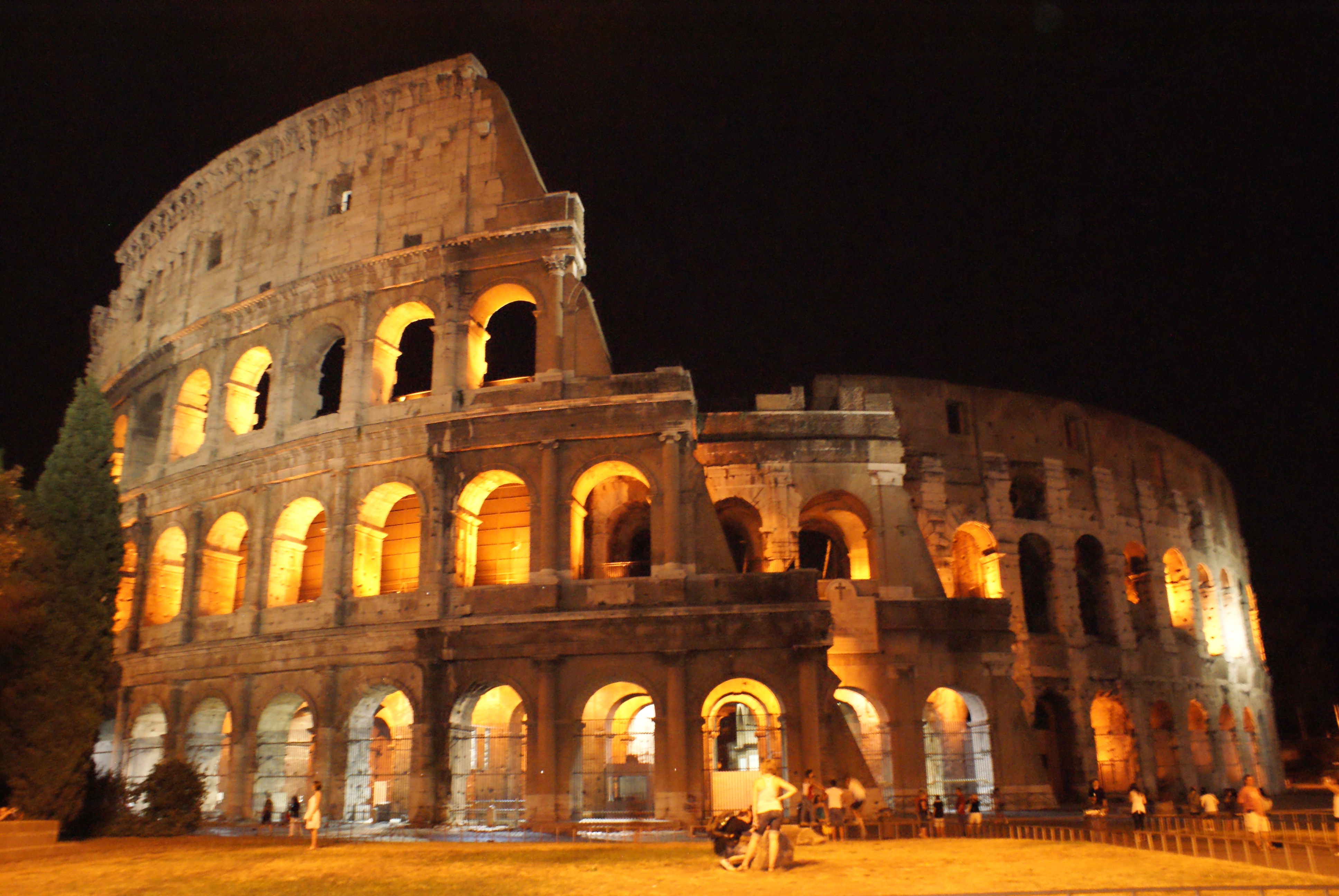 Colosseo: tra 10 giorni parte il restauro - Tutto per Lei