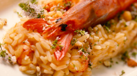 Risotto Di Natale.Ricette Di Natale Come Preparare Il Risotto Con Crema Di Scampi Tutto Per Lei